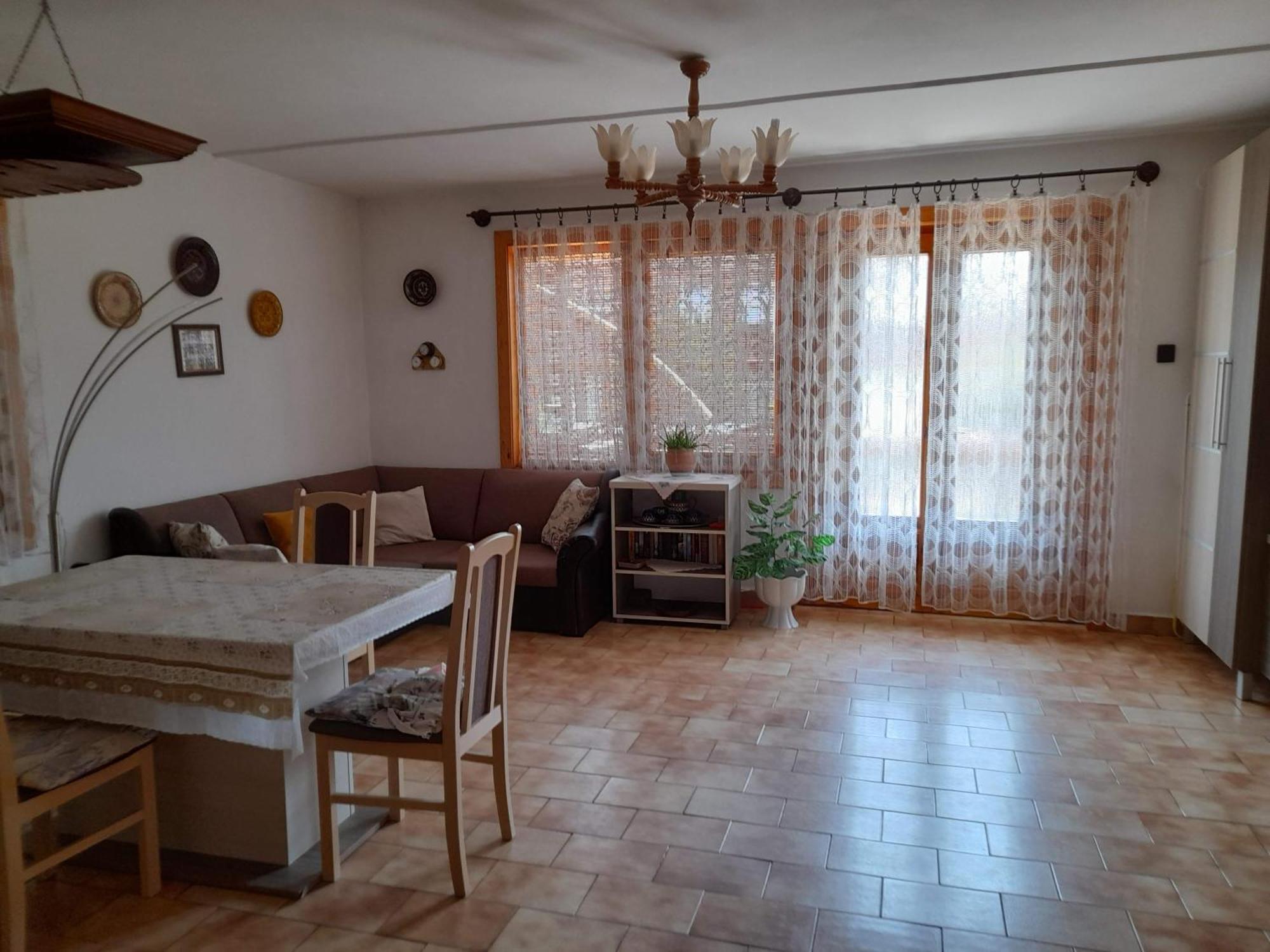 Апартаменты Harmonia Vendeghaz 100 Meterre Az Igali Gyogyfuerdotol Экстерьер фото